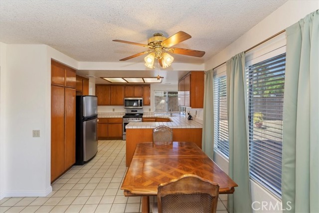 Detail Gallery Image 26 of 56 For 2450 via Pacifica, Corona,  CA 92882 - 4 Beds | 3 Baths