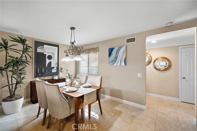 18452 Tamarind Street, Fountain Valley CA: https://media.crmls.org/medias/c07caa05-19e1-4424-ba08-97cbbb2f9b4b.jpg