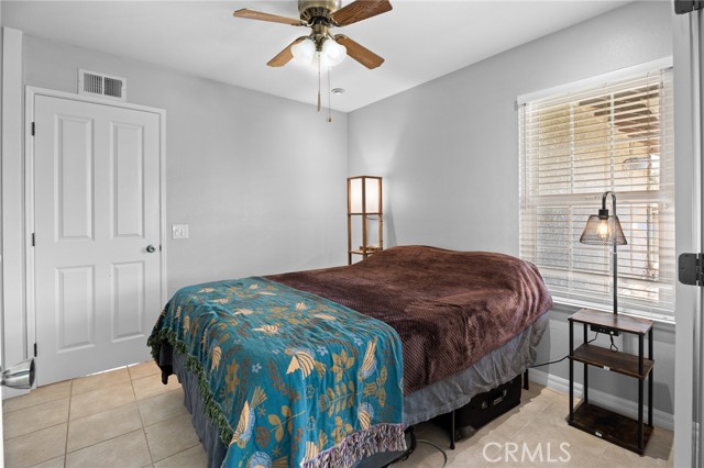 Detail Gallery Image 14 of 26 For 28026 Sturbridge Dr, Castaic,  CA 91384 - 3 Beds | 2 Baths