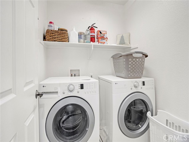 Detail Gallery Image 21 of 38 For 27027 Mountain Willow Ln, Canyon Country,  CA 91387 - 3 Beds | 2/1 Baths