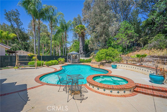 39754 Calle Azucar, Murrieta CA: https://media.crmls.org/medias/c07f6172-559b-4dbb-979f-772a82bc20ad.jpg
