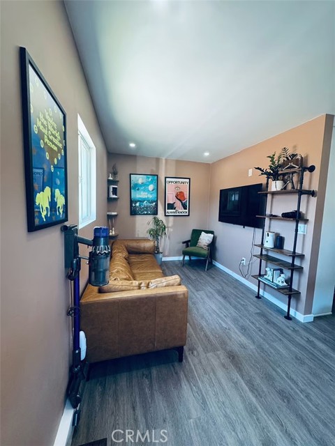 Front Image Thumbnail for CRCV26022992