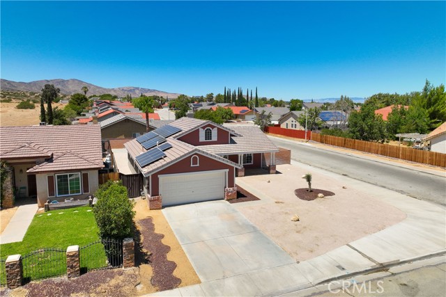 37011 Zinnia Street, Palmdale CA: https://media.crmls.org/medias/c08166a5-dce4-4a6d-9db7-8588c435763b.jpg
