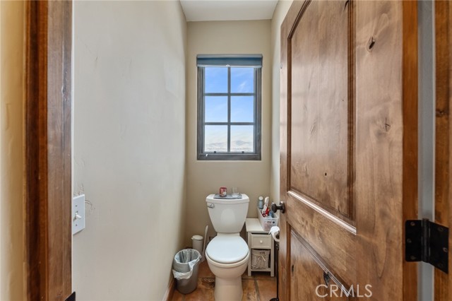 9075 Mesa Vista Street, Apple Valley CA: https://media.crmls.org/medias/c0820eef-049c-4f2b-a3d3-c52cef7cb843.jpg
