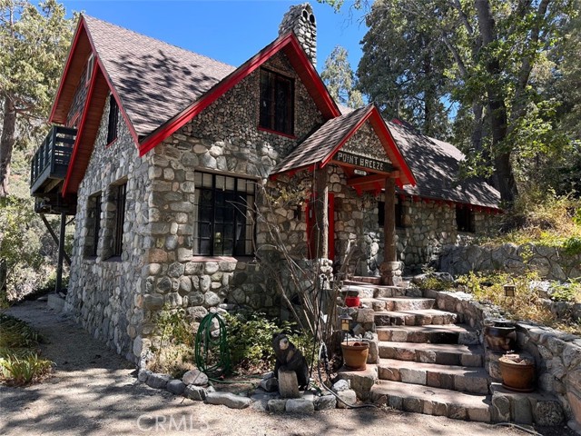 39722 Valley Of The Falls Drive, Forest Falls CA: https://media.crmls.org/medias/c082faca-c8a9-49f1-9a2b-8b14cad2dcae.jpg