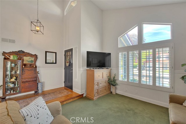 Detail Gallery Image 8 of 71 For 15489 Quiet Oak, Chino Hills,  CA 91709 - 4 Beds | 3 Baths