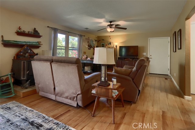 Detail Gallery Image 10 of 51 For 4733 Hirsch, Mariposa,  CA 95338 - 3 Beds | 2 Baths