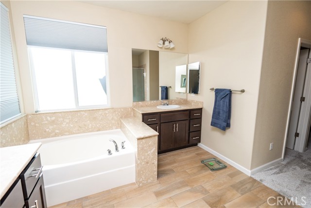 Detail Gallery Image 17 of 46 For 4836 Langley Way, Merced,  CA 95348 - 4 Beds | 3/1 Baths