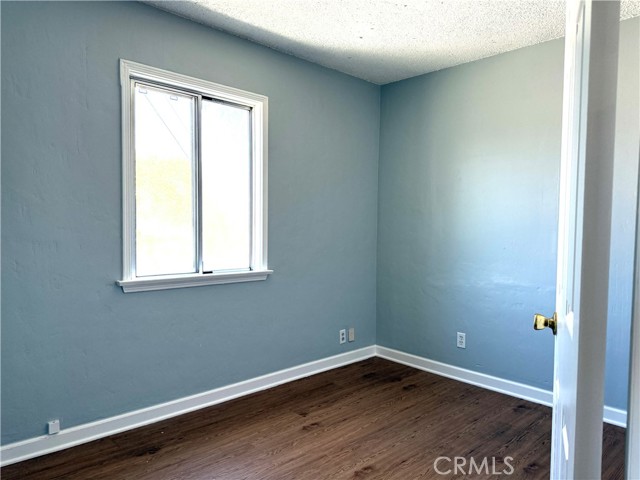 Detail Gallery Image 13 of 14 For 1170 E 55th St #1,  Long Beach,  CA 90805 - 2 Beds | 1 Baths