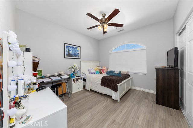 14625 Olema Road, Apple Valley CA: https://media.crmls.org/medias/c084e637-7bb4-4c71-b8ad-9173b406a95f.jpg