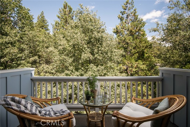 Detail Gallery Image 18 of 44 For 28819 North Shore Rd, Lake Arrowhead,  CA 92352 - 6 Beds | 6 Baths