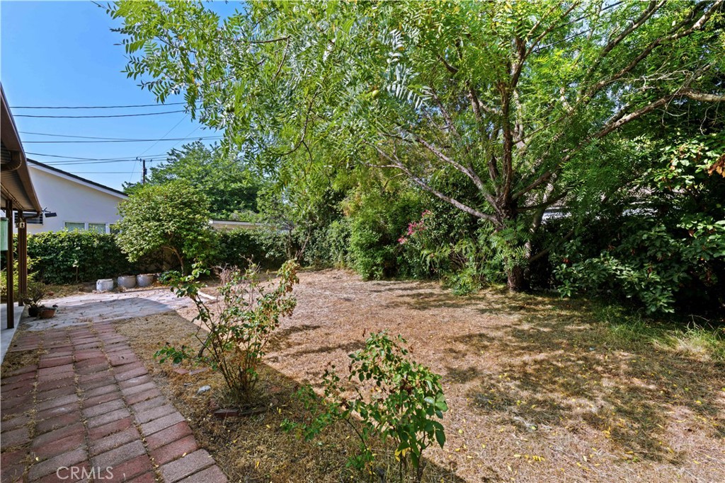 https://media.crmls.org/medias/c08548d6-3601-48ac-bd22-3bd6887a466e.jpg?preset=X-Large