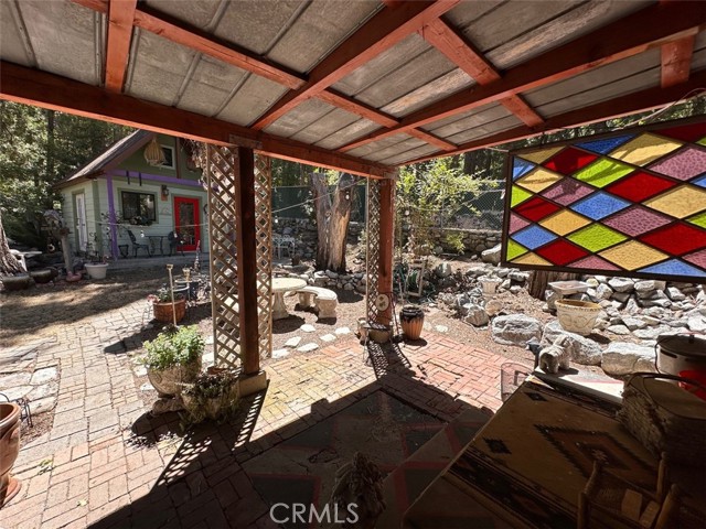 39722 Valley Of The Falls Drive, Forest Falls CA: https://media.crmls.org/medias/c085cfd0-2bc7-4637-bc24-0e897b59b7e5.jpg