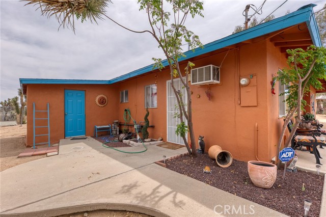 Detail Gallery Image 8 of 35 For 7625 Joshua View, Yucca Valley,  CA 92284 - 2 Beds | 1 Baths