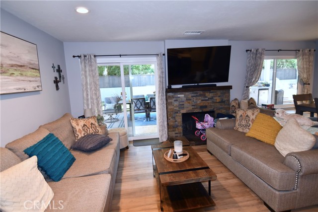22551 Costa Bella Drive, Lake Forest CA: https://media.crmls.org/medias/c086def8-d90c-43da-8ec3-120d4050aebf.jpg