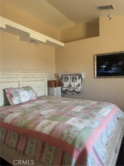 Detail Gallery Image 8 of 21 For 12472 Oasis Rd, Pinon Hills,  CA 92372 - 4 Beds | 3 Baths