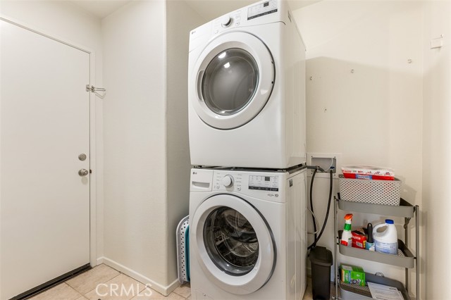 Detail Gallery Image 14 of 17 For 638 Sumner, Oceanside,  CA 92058 - 4 Beds | 2/1 Baths