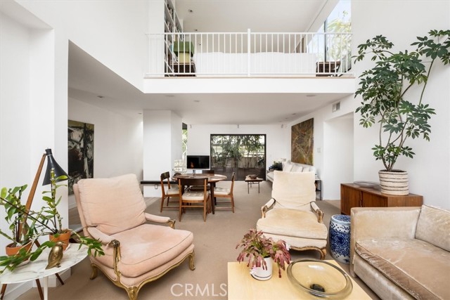 Detail Gallery Image 1 of 24 For 909 Sierra Bonita #311,  West Hollywood,  CA 90046 - 2 Beds | 2 Baths