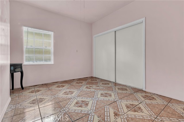 Detail Gallery Image 10 of 30 For 657 E 53rd, Los Angeles,  CA 90011 - – Beds | – Baths