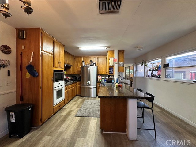 Detail Gallery Image 23 of 41 For 12644 Oaks Ave, Chino,  CA 91710 - 3 Beds | 2 Baths