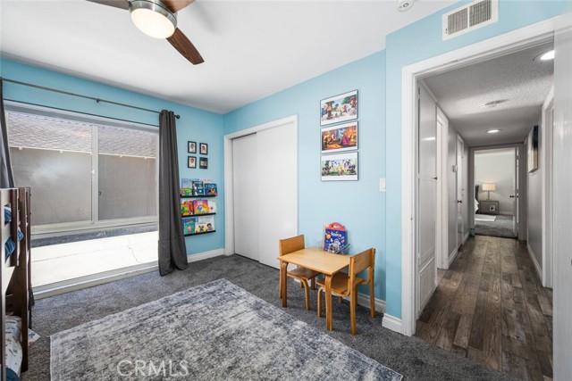 3272 Woodstock Road, Los Alamitos CA: https://media.crmls.org/medias/c088c486-7b7a-4bf1-b523-b1a43645dac3.jpg