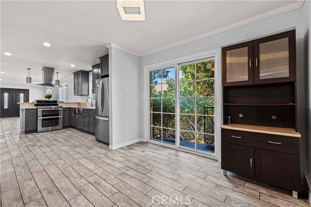 6225 Beard Street, Highland Park CA: https://media.crmls.org/medias/c0894a3c-481b-4d3d-ad23-b72dcbb96692.jpg