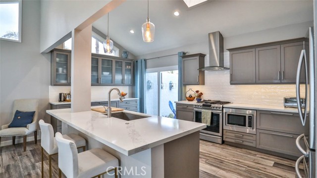 204 Calle Del Juego, San Clemente CA: https://media.crmls.org/medias/c0894d7e-5aa2-4cce-ba0b-663af78f385b.jpg