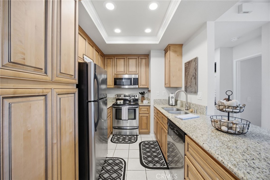 MLS #OC25256056 image #10