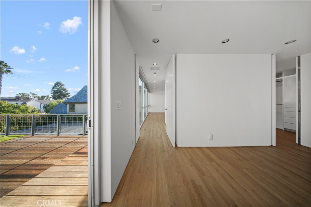 MLS #NP25234385 image #18