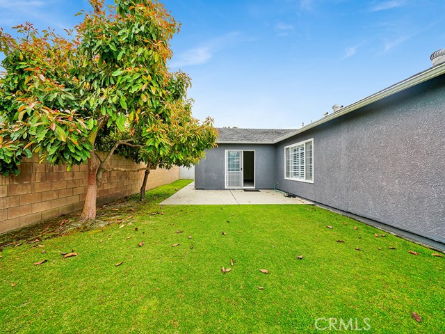 21222 Banff Lane, Huntington Beach CA: https://media.crmls.org/medias/c08b5efa-df9c-48a0-9877-7949b78207b9.jpg