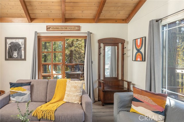 40189 Mahanoy Lane, Big Bear Lake, CA 92315