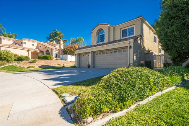 Detail Gallery Image 3 of 53 For 28947 Glenrock Pl, Highland,  CA 92346 - 5 Beds | 3 Baths