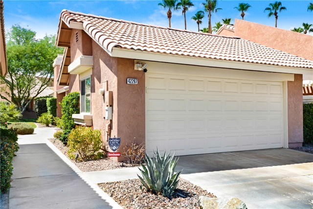 42297 Sultan Avenue, Palm Desert CA: https://media.crmls.org/medias/c08c8e49-e65f-4224-86aa-3b39c194f7e5.jpg