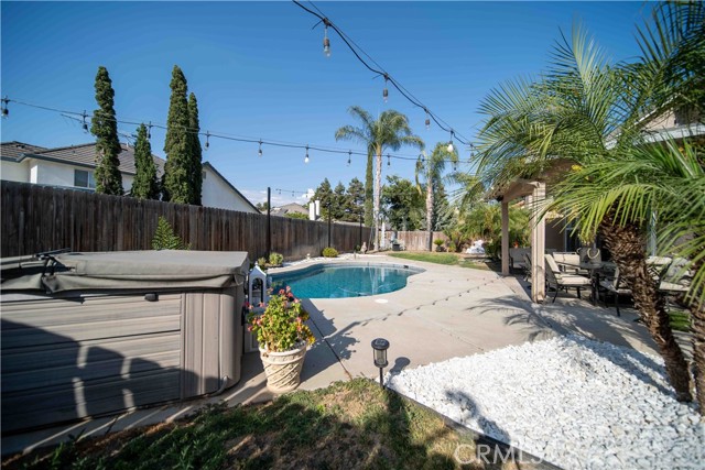 6028 W Evergreen Avenue, Visalia CA: https://media.crmls.org/medias/c08cb08d-673f-4dde-bf04-68c478fc77fa.jpg