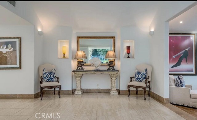 Detail Gallery Image 4 of 43 For 3040 Roscomare Rd, Bel Air,  CA 90077 - 5 Beds | 6/2 Baths