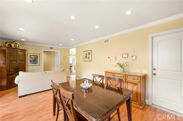 Image 14 of 34 For 26461 Via Lara