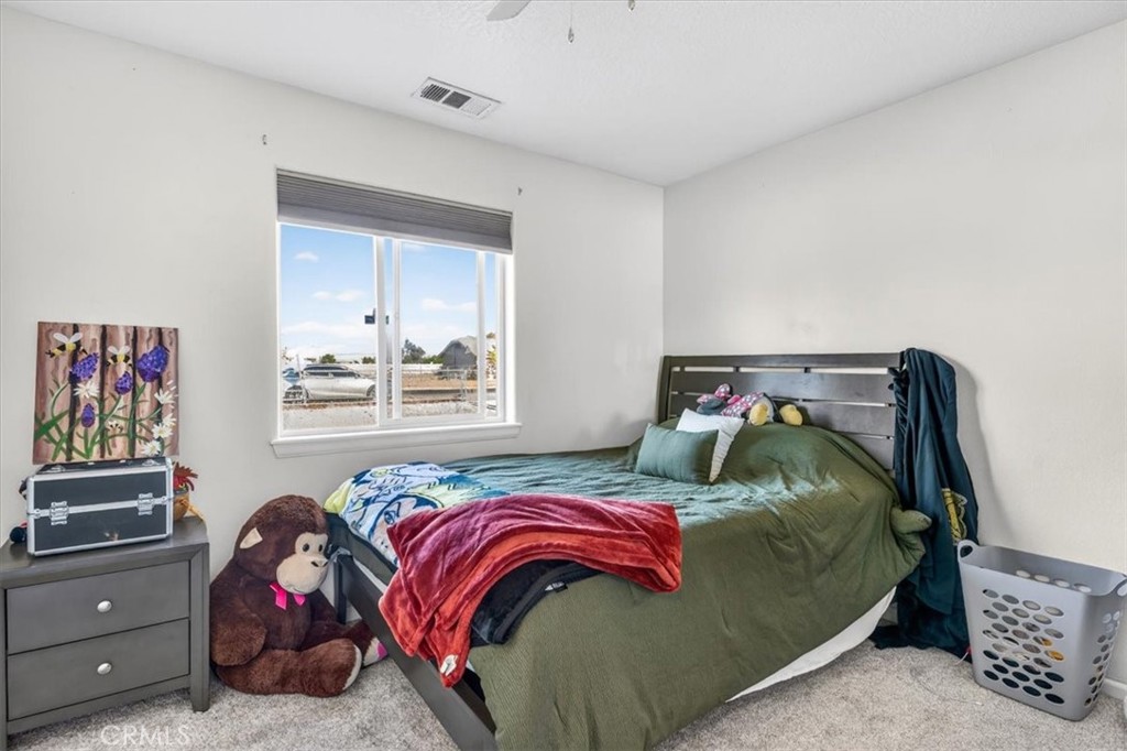 https://media.crmls.org/medias/c08e496b-d8ac-4def-8f4d-a21154ba0950.jpg?preset=X-Large
