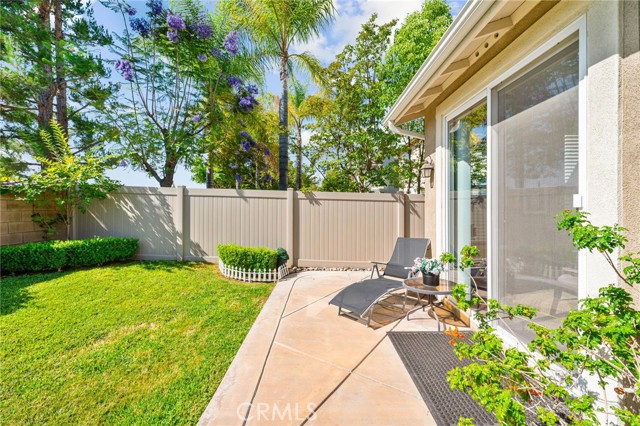 40026 Stowe Road, Temecula CA: https://media.crmls.org/medias/c08eae4f-6724-41be-ac4d-15af12d9b7ae.jpg