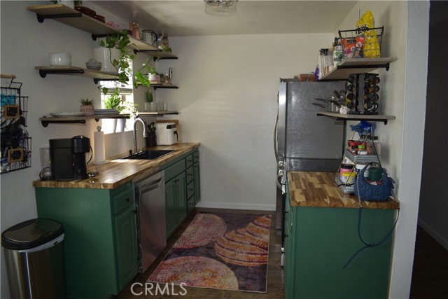 Detail Gallery Image 4 of 27 For 3695 Stauss Ave, Oroville,  CA 95966 - 3 Beds | 2 Baths