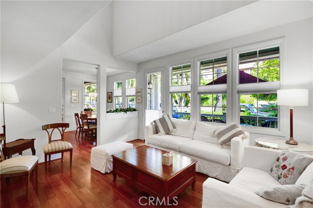 183 Sklar Street, Ladera Ranch CA: https://media.crmls.org/medias/c09073d0-1471-4f38-88ec-81befbe2ab76.jpg