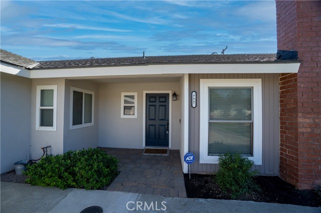 Detail Gallery Image 2 of 20 For 777 W Casmalia St, Rialto,  CA 92377 - 4 Beds | 2 Baths