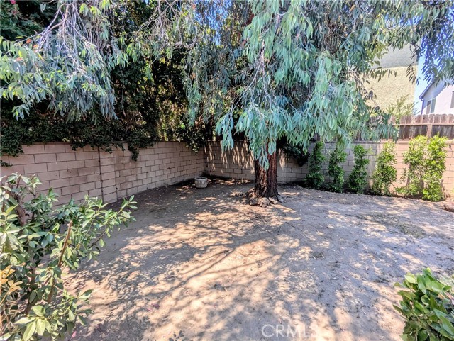 Detail Gallery Image 39 of 52 For 15123 Killion St, Sherman Oaks,  CA 91411 - 3 Beds | 1 Baths