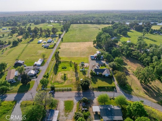 8791 Fox Street, Los Molinos CA: https://media.crmls.org/medias/c091abd3-436a-4b74-82ab-772bc1e58df2.jpg