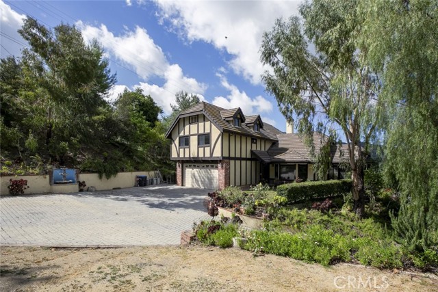 Detail Gallery Image 18 of 75 For 24300 Sylvan Glen Rd, Calabasas,  CA 91302 - 5 Beds | 3 Baths