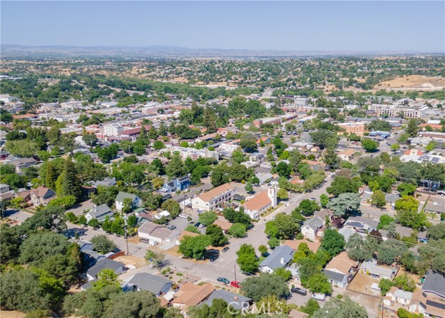 Detail Gallery Image 21 of 28 For 402 9th St, Paso Robles,  CA 93446 - 3 Beds | 2 Baths