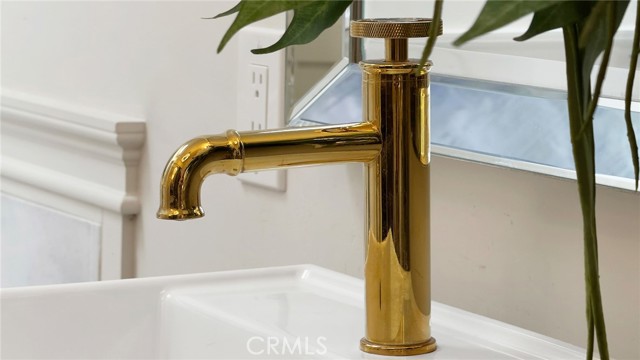 29122 Laurel Valley Drive, Vista CA: https://media.crmls.org/medias/c093e0c8-5645-4b24-879a-96879f6f7f37.jpg