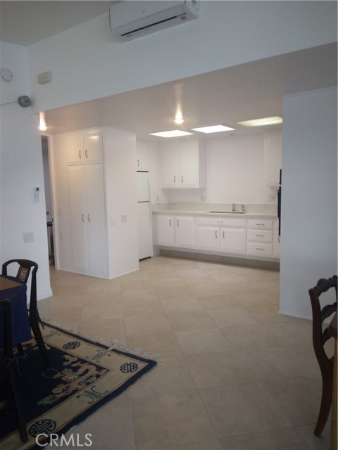 1563 Monterey Rd 23A M-2, Seal Beach CA: https://media.crmls.org/medias/c093fc6c-51a6-4939-97e8-580656268760.jpg
