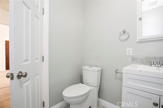 10955 Burnet Avenue, Mission Hills (San Fernando) CA: https://media.crmls.org/medias/c0949b3e-6123-435a-8cd7-c32d35f179ee.jpg