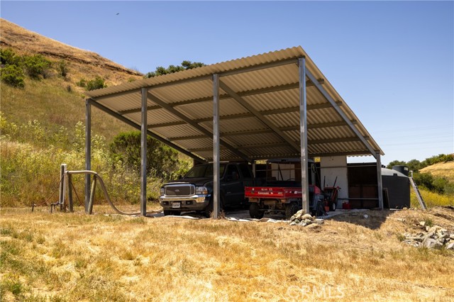 680 Spring Canyon Lane, Nipomo CA: https://media.crmls.org/medias/c095085b-2c81-4418-8400-528e911b105e.jpg