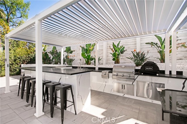 20200 Clark Street, Woodland Hills CA: https://media.crmls.org/medias/c095e45c-5075-4ae9-92d0-7893158d63d5.jpg